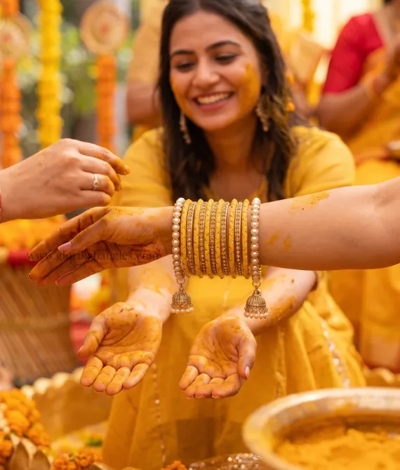 Haldi Glow Yellow Glass Pearl Bangle Set